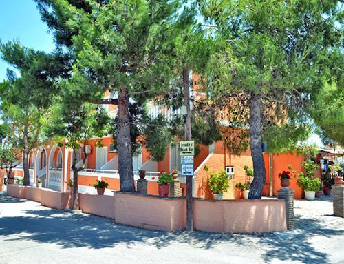 Neraida * Tsilivi (Zakynthos)